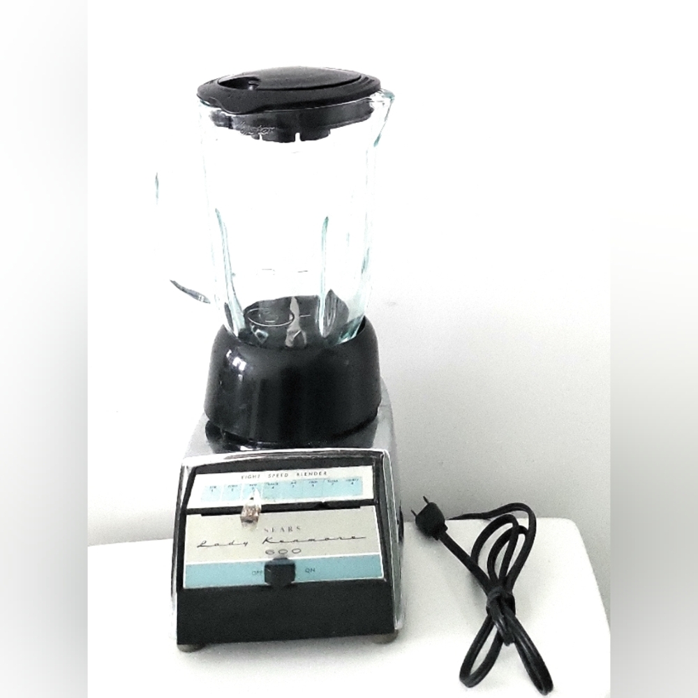 Vintage Sears Deluxe 8 Speed Blender with Black Base